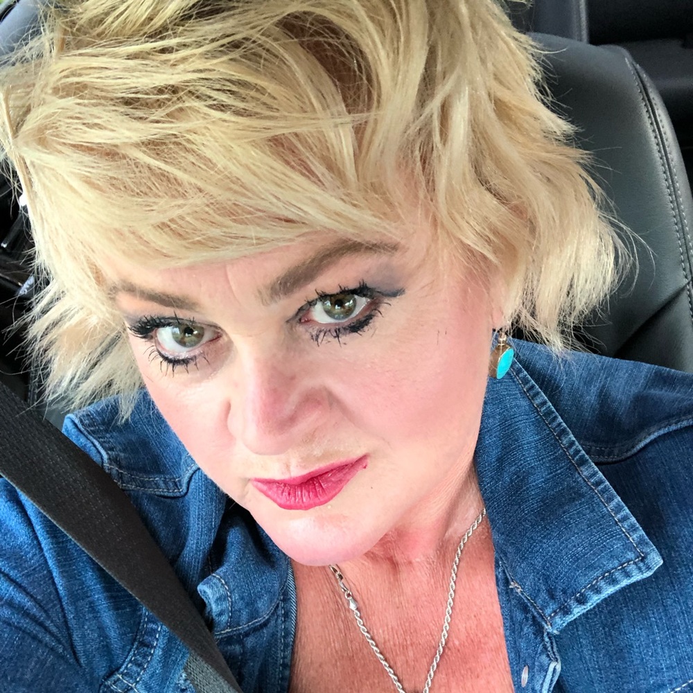 Meet your Posher, Gerrilynn